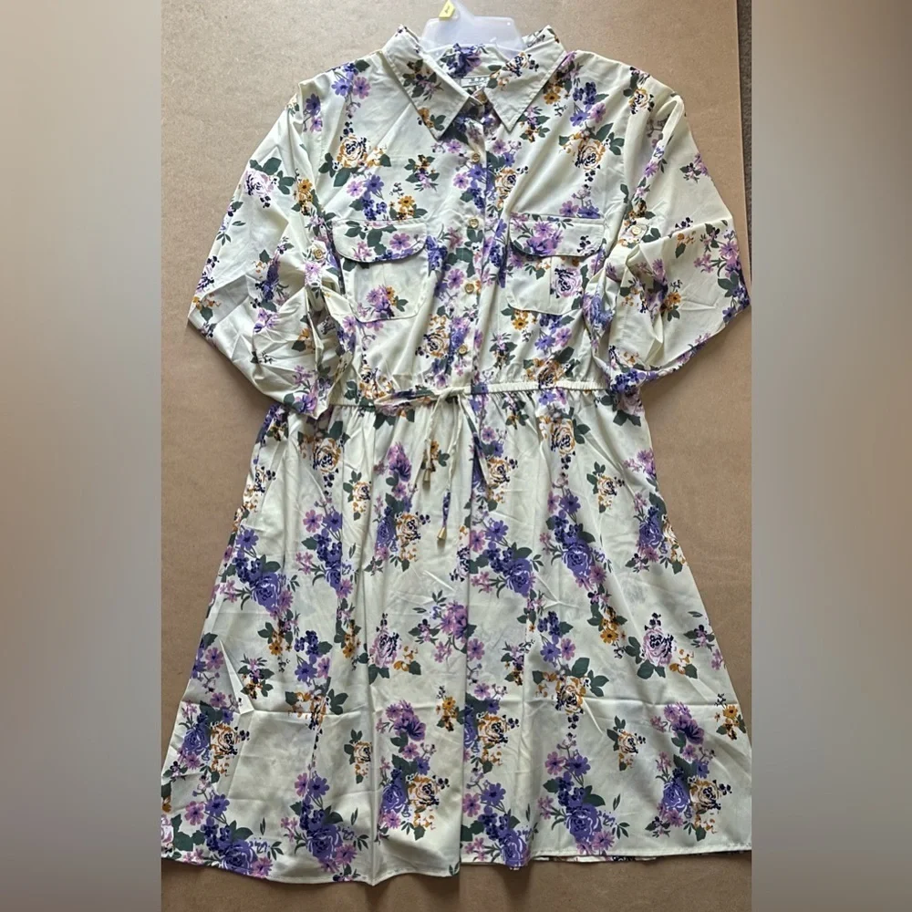 NWT MPH COLLECTION‎ FLORAL DRESS Size 3X (fits more like 2X)